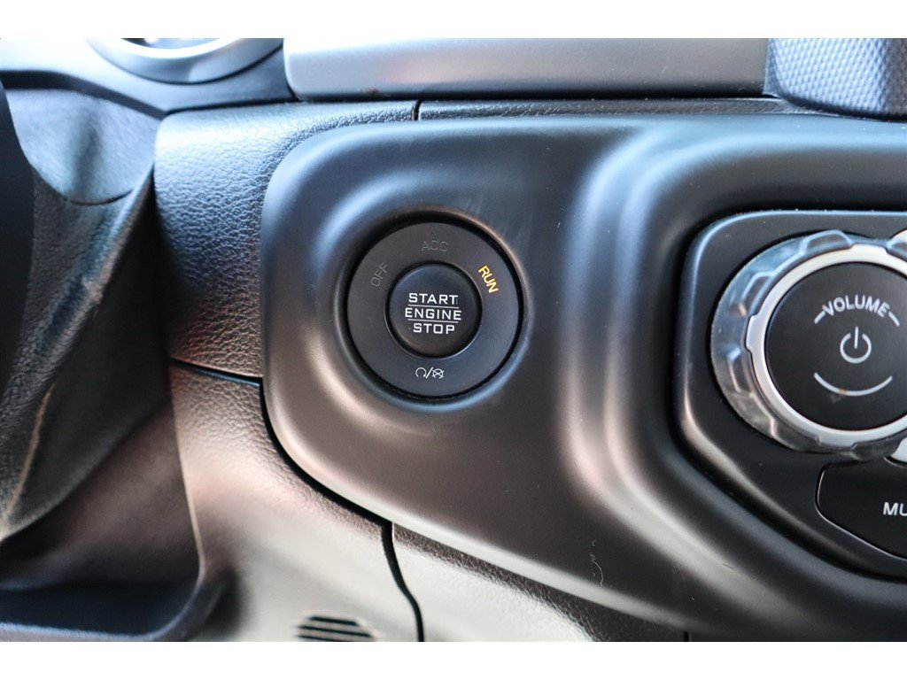 Used 2018 Jeep Wrangler Unlimited Rubicon AWD/4WD image 41