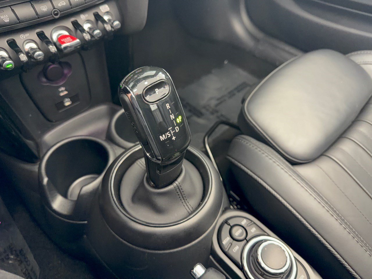 Used 2024 MINI Cooper S w/ Seaside Edition FWD image 21