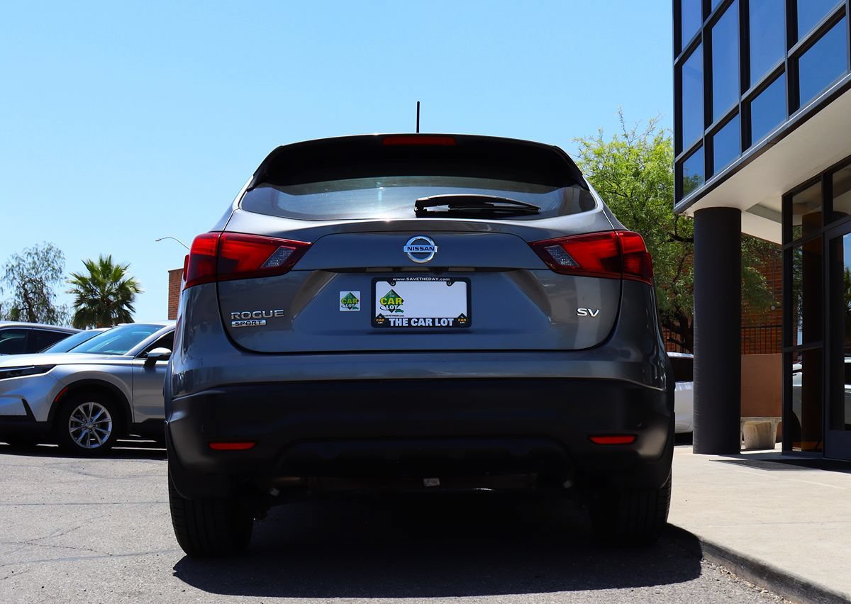 Used 2019 Nissan Rogue Sport SV FWD image 12