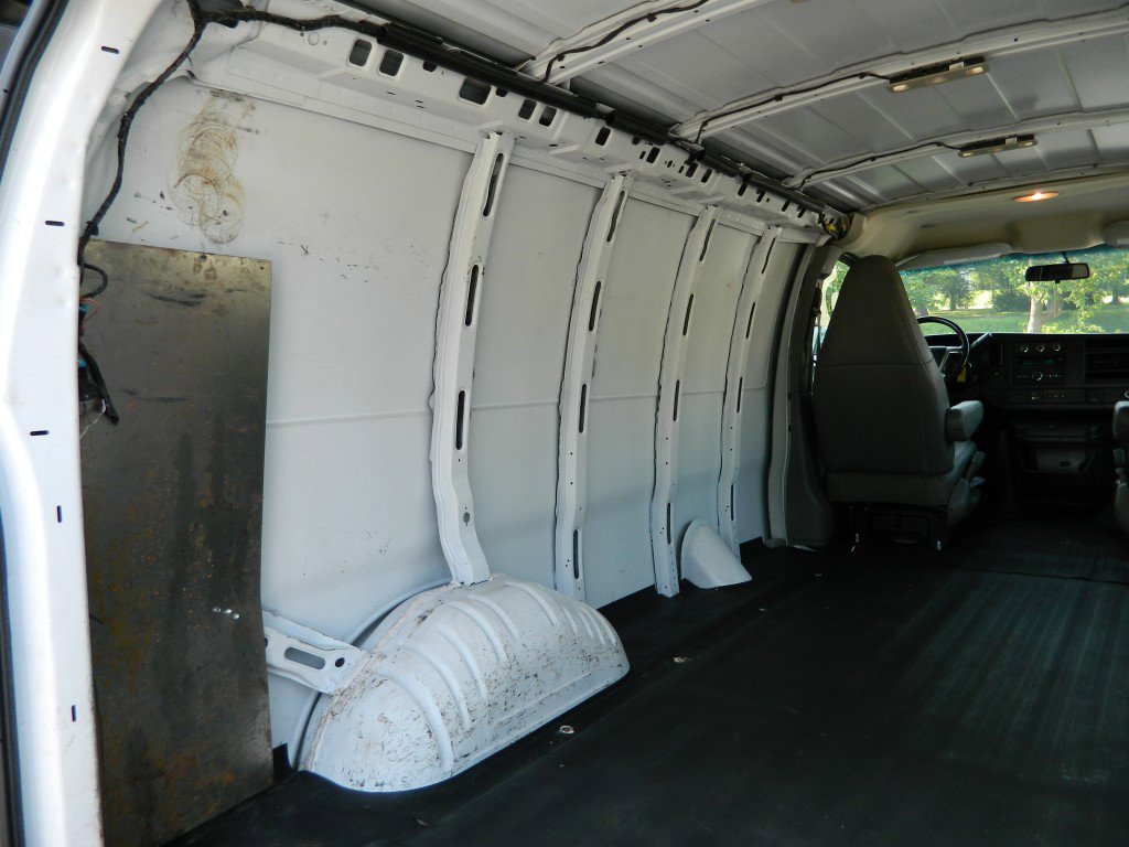 Used 2017 GMC Savana 2500 image 11