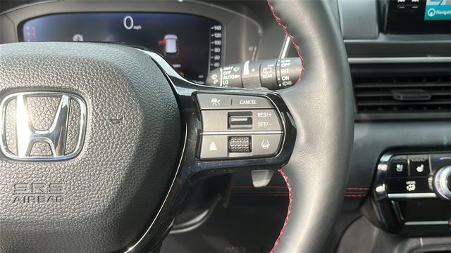 Used 2025 Honda Pilot Black Edition image 13
