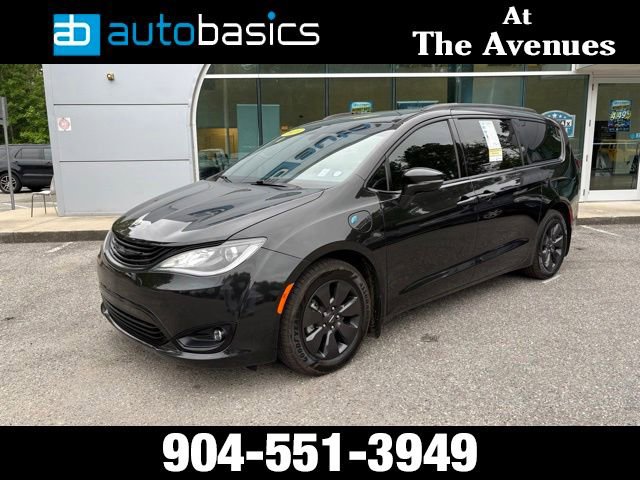 Used 2019 Chrysler Pacifica Limited w/ S Appearance Package