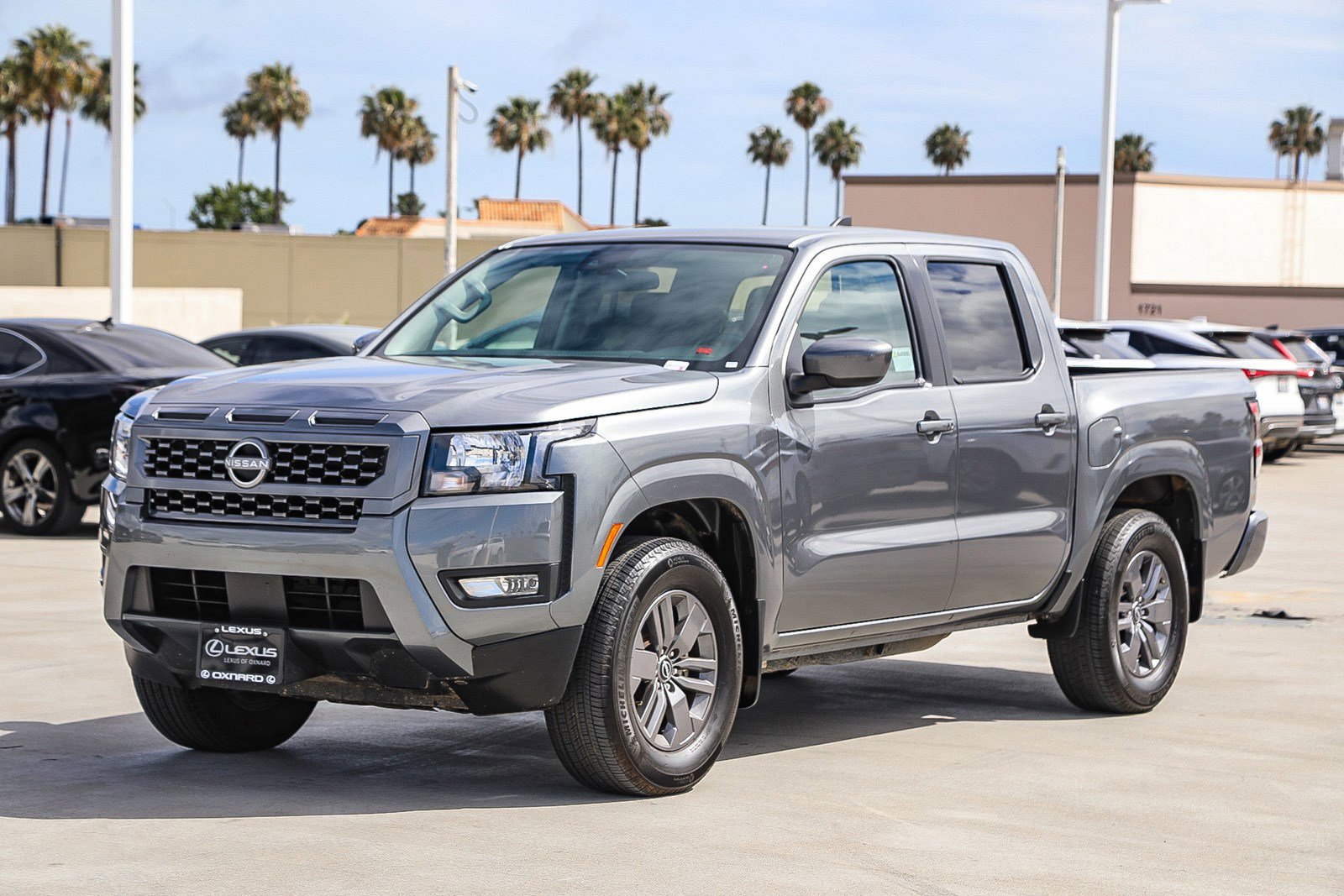 Used 2025 Nissan Frontier SV w/ SV Convenience Package RWD image 3