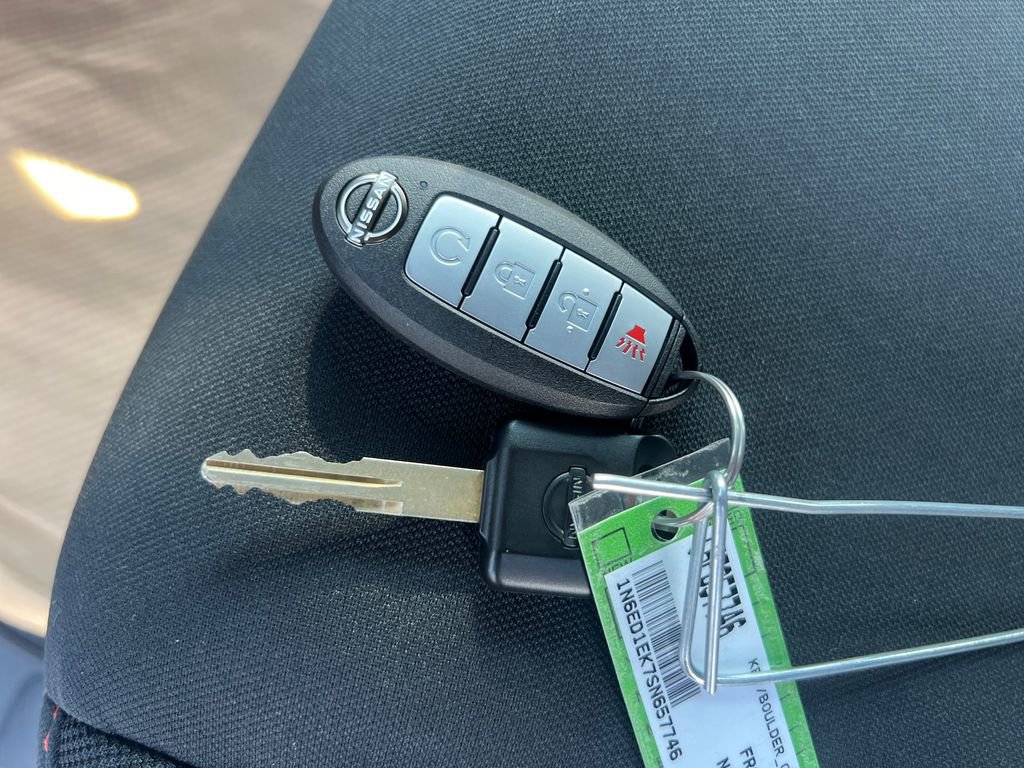 New 2025 Nissan Frontier PRO-4X w/ Interior Protection Package image 28