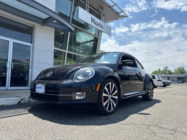 Used 2013 Volkswagen Beetle 2.0T FWD image 2