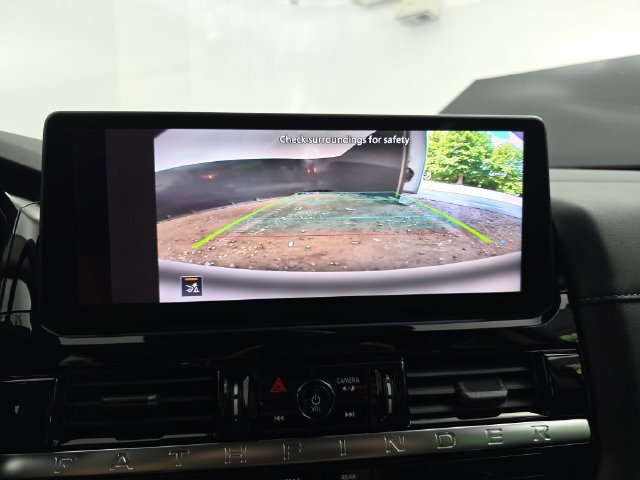 New 2026 Nissan Pathfinder SV w/ SV Premium Package FWD image 27