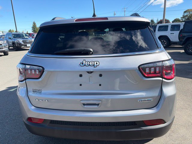 Used 2021 Jeep Compass Latitude w/ Convenience Group AWD/4WD image 9
