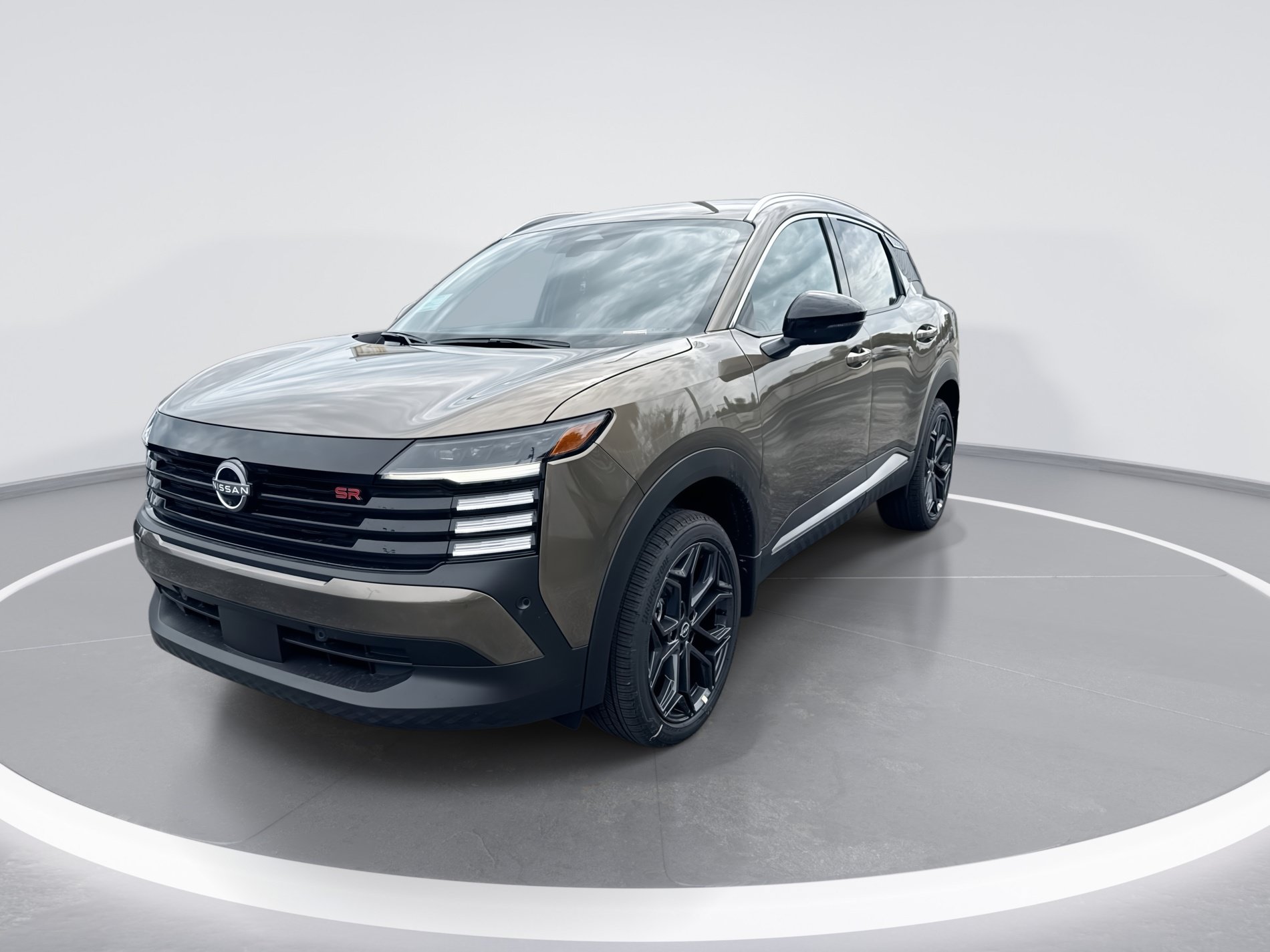 New 2027 Nissan Kicks SR FWD image 8