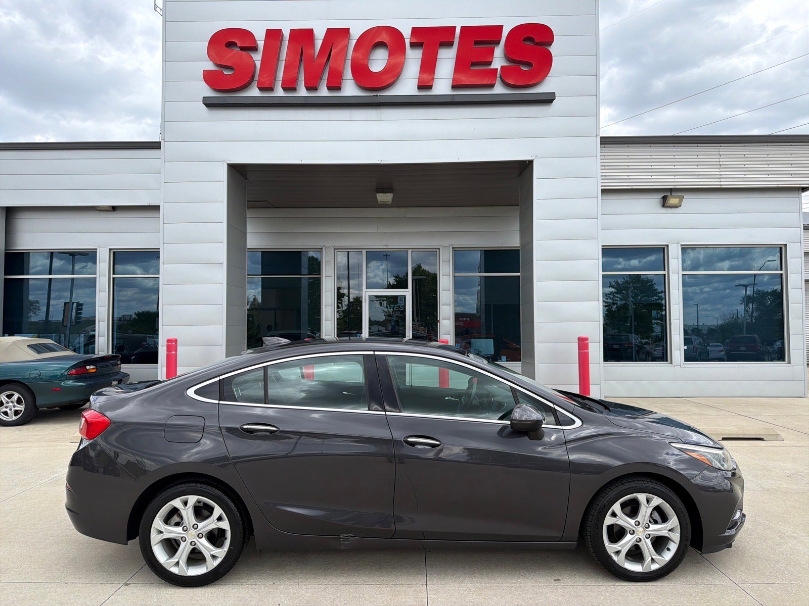 Used 2016 Chevrolet Cruze Premier FWD image 1