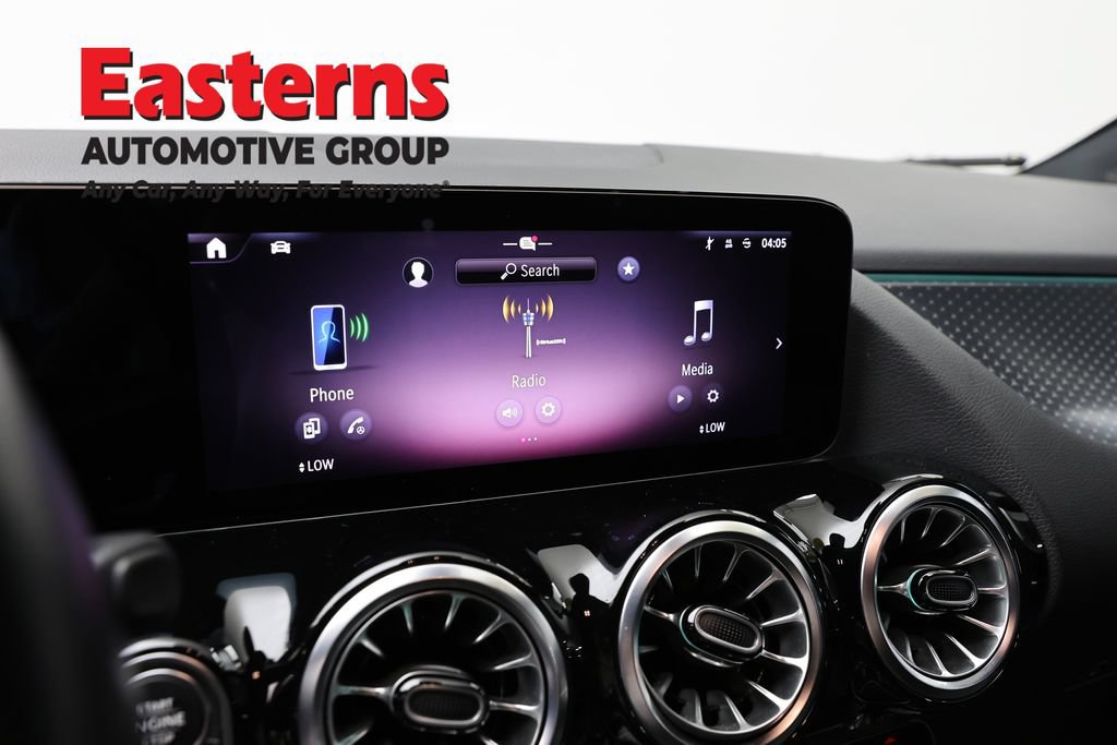 Used 2025 Mercedes-Benz GLA 250 image 18