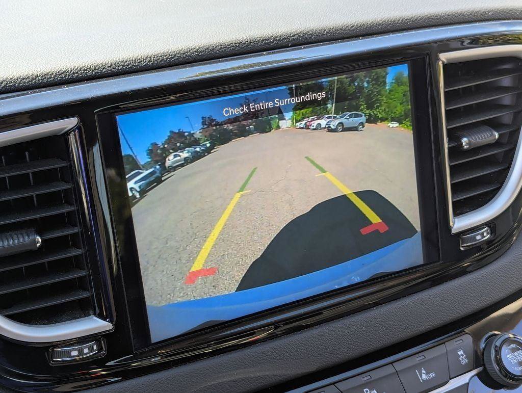 Used 2023 Chrysler Pacifica Touring-L FWD image 19