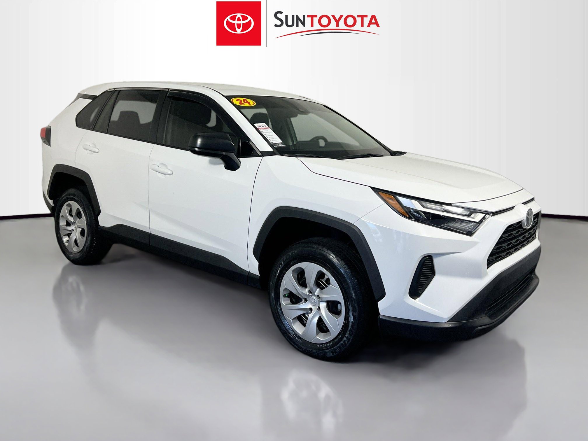 Used 2024 Toyota RAV4 LE FWD image 1