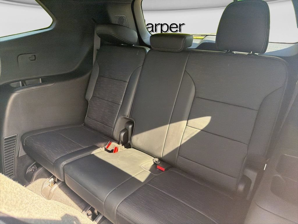 Used 2026 Buick Enclave Sport Touring w/ Power Package AWD/4WD image 16