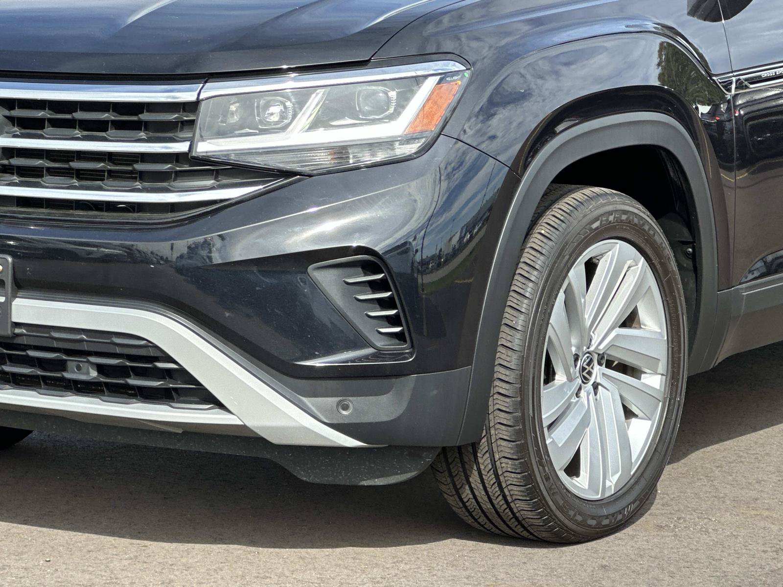 Used 2022 Volkswagen Atlas Cross Sport SE AWD/4WD image 7