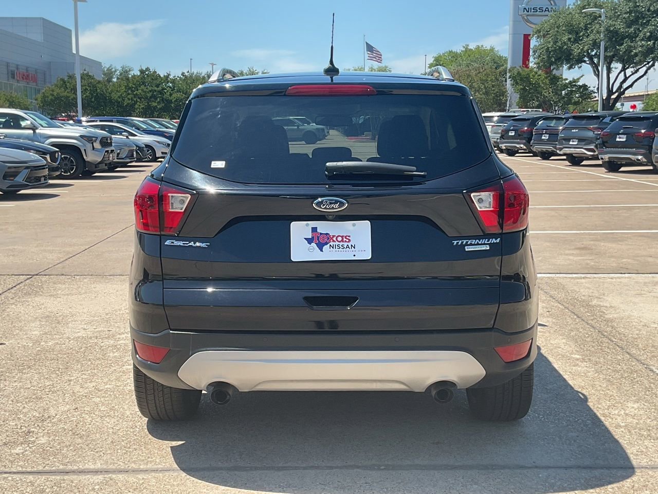 Used 2019 Ford Escape Titanium FWD image 6
