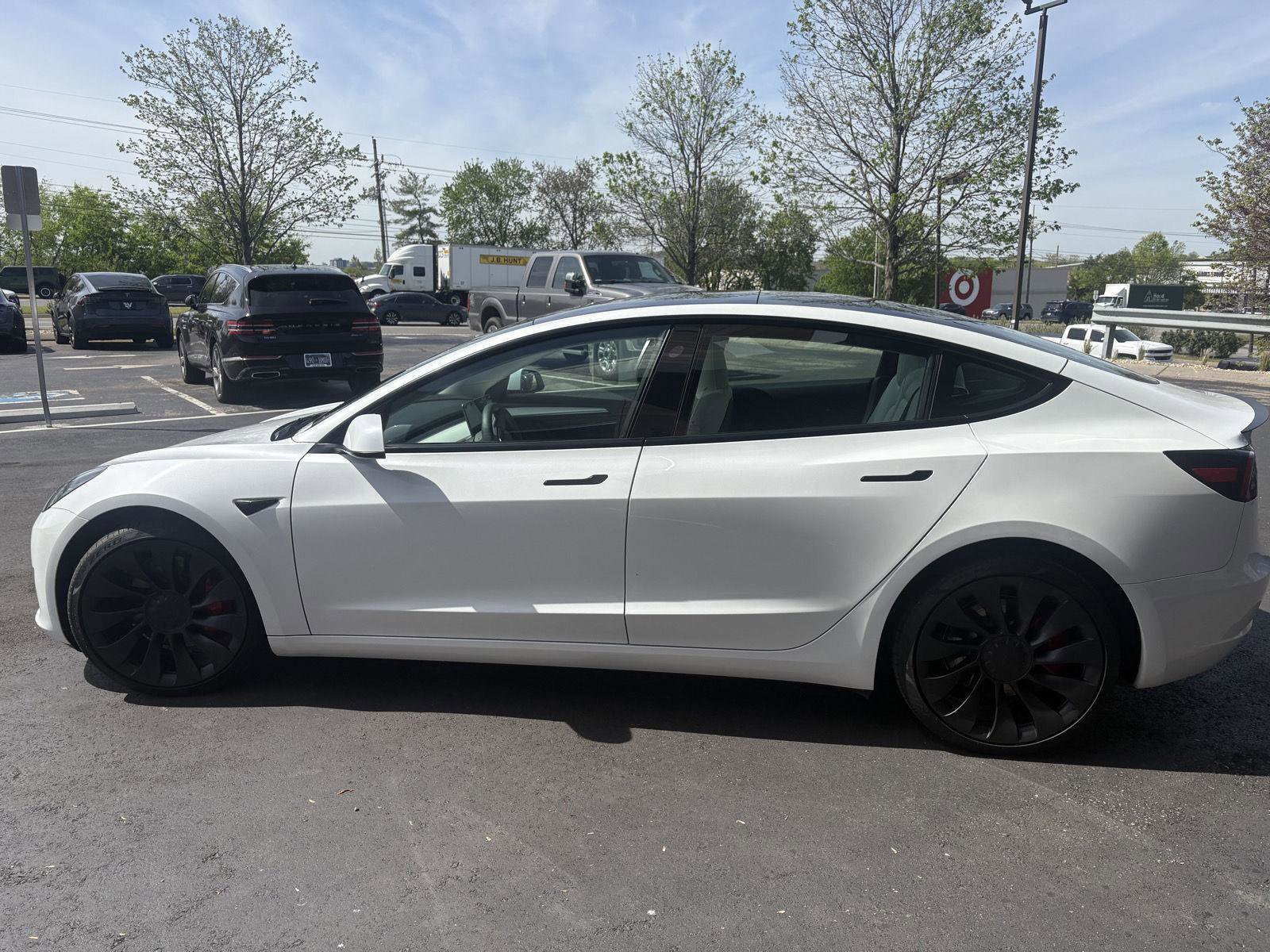 Used 2023 Tesla Model 3 Performance image 5