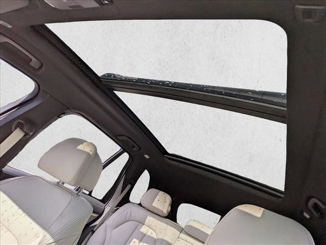 Used 2021 BMW X5 sDrive40i w/ M Sport Package image 12