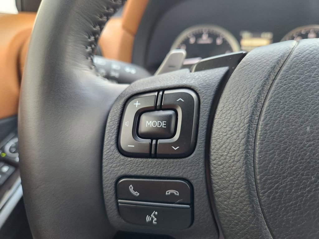 Used 2023 Lexus IS 300 w/ Comfort Package RWD image 29