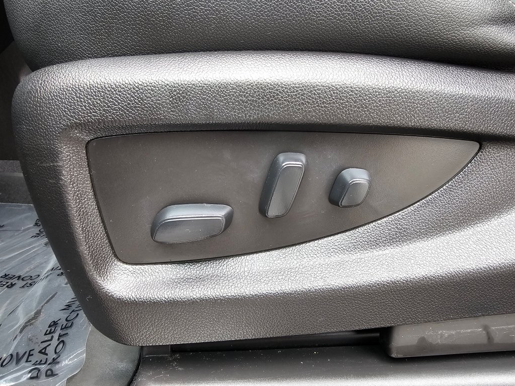 Used 2019 Chevrolet Suburban LT AWD/4WD image 30