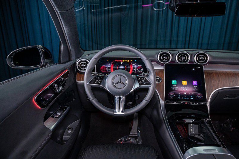 Certified 2026 Mercedes-Benz GLC 300 image 17