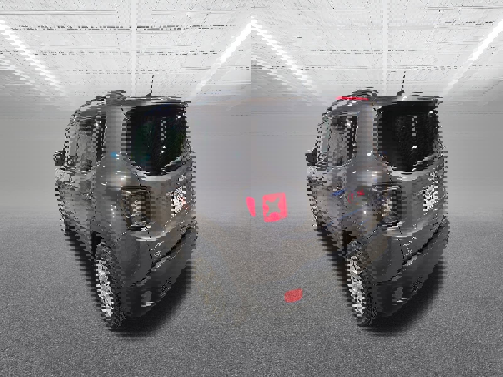 Used 2018 Jeep Renegade Latitude w/ Cold Weather Group image 8