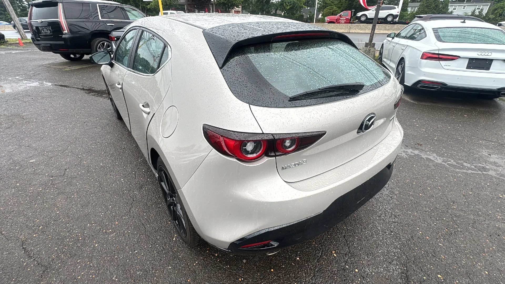 Used 2024 MAZDA MAZDA3 s FWD image 7