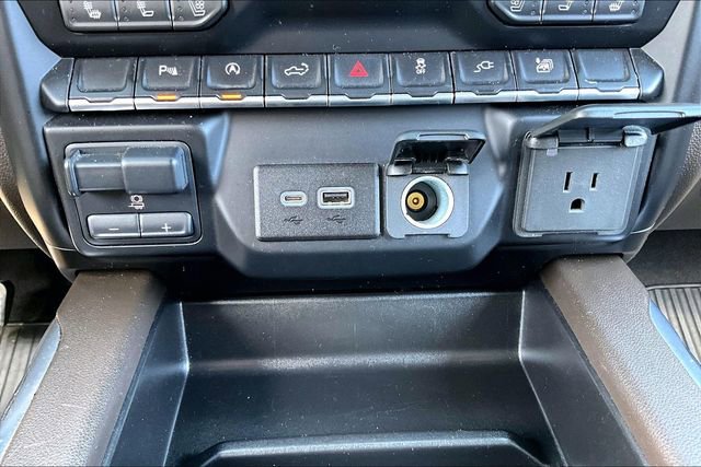 Used 2019 Chevrolet Silverado 1500 LTZ w/ LTZ Plus Package image 17