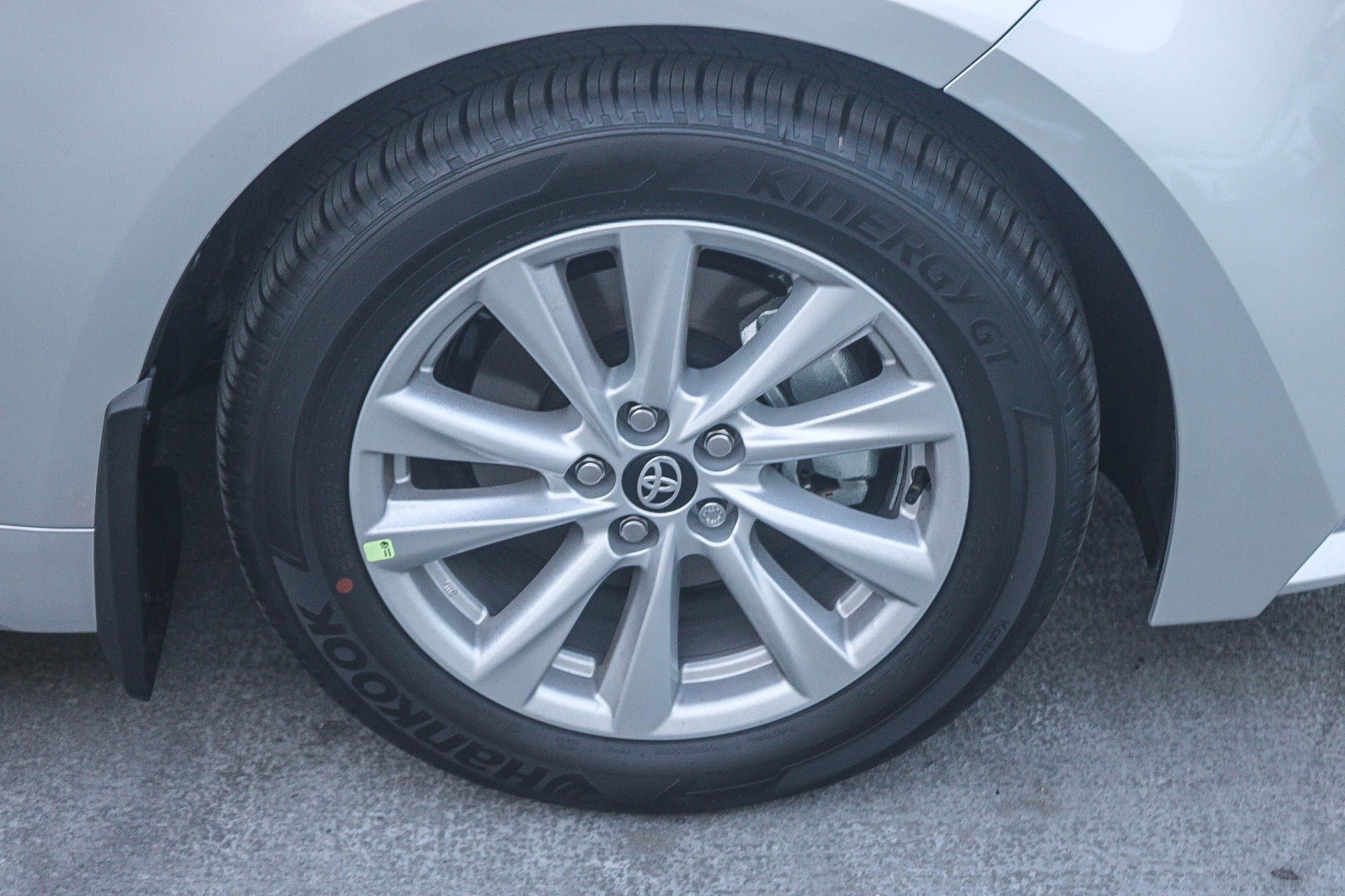 New 2027 Toyota Corolla LE w/ LE Premium Package FWD image 11