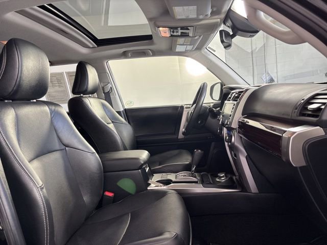 Used 2023 Toyota 4Runner Limited AWD/4WD image 41