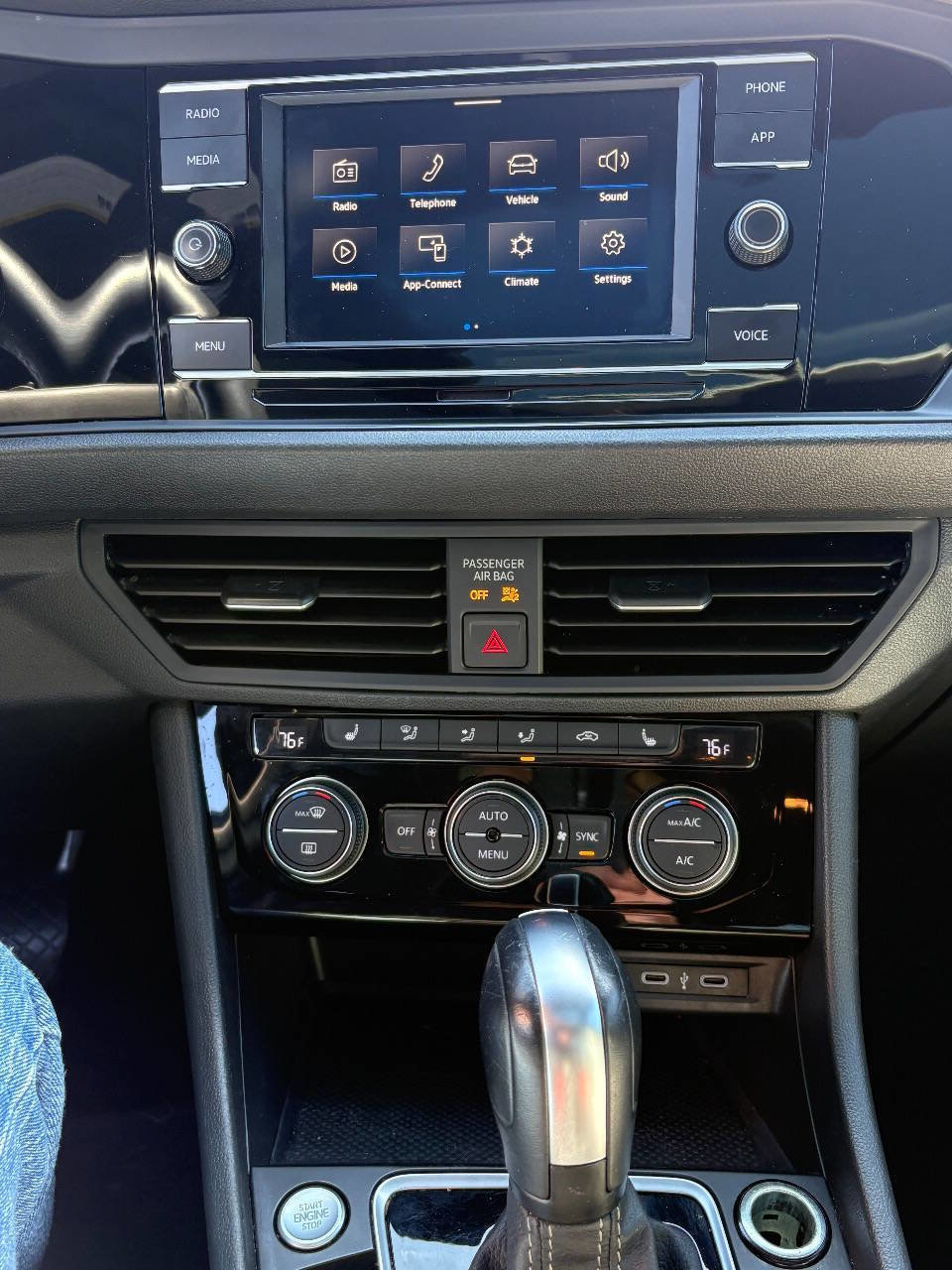 Used 2020 Volkswagen Jetta R-Line image 18