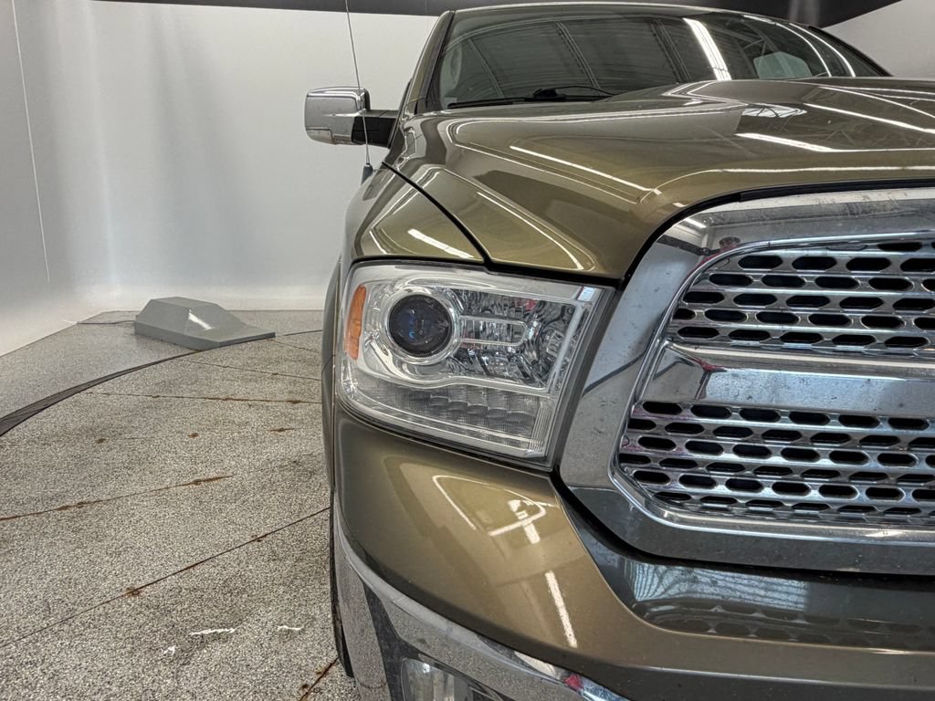Used 2013 RAM 1500 Laramie w/ Convenience Group AWD/4WD image 10