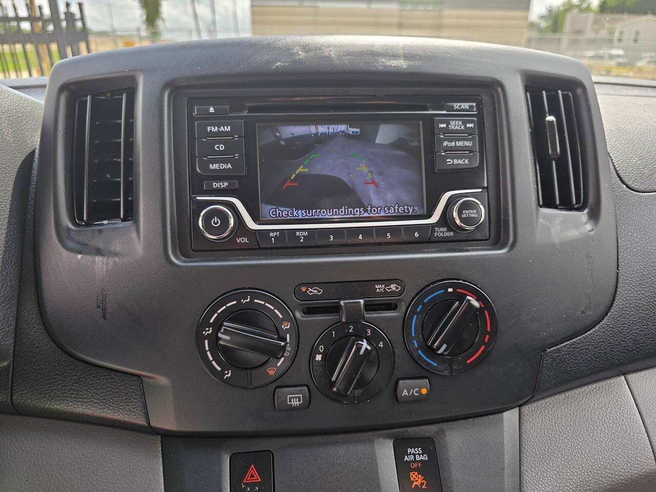 Used 2019 Nissan NV200 SV w/ Back Door Glass Package FWD image 9