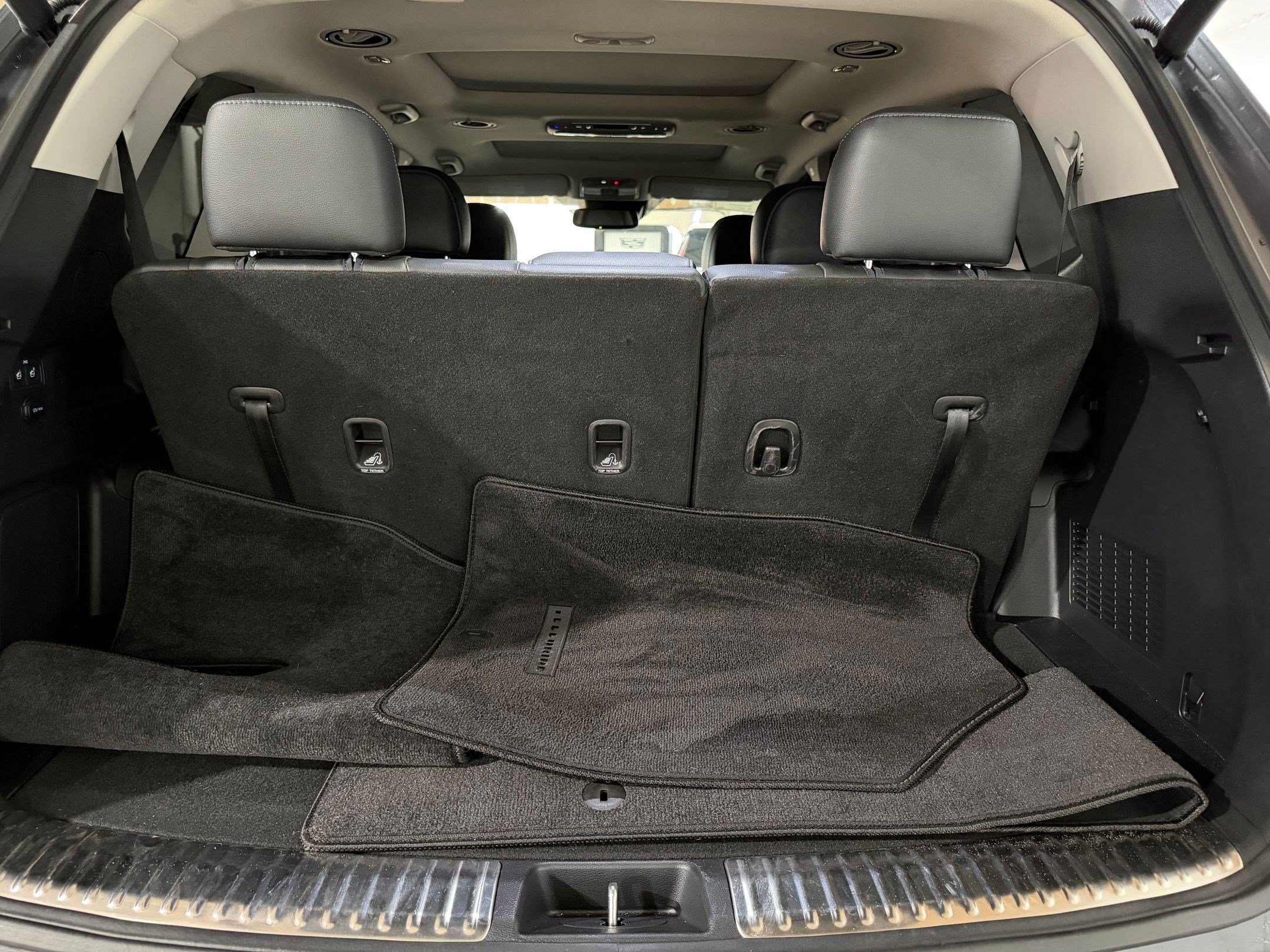 Used 2024 Kia Telluride SX w/ Towing Package FWD image 28