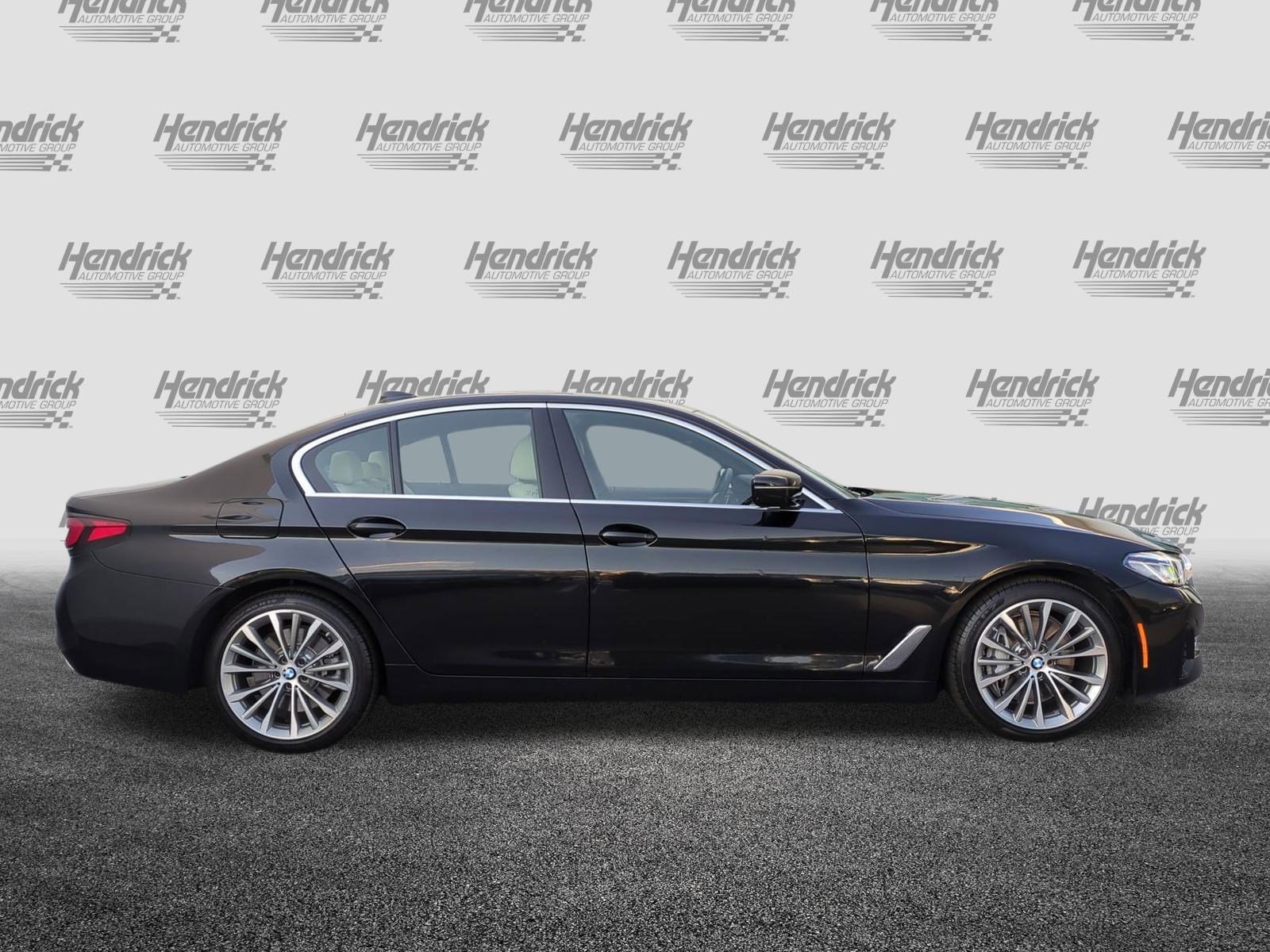Used 2023 BMW 540i xDrive w/ Premium Package image 11