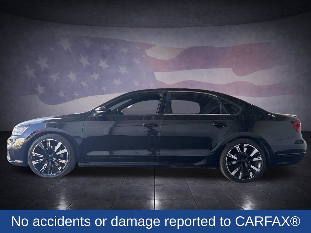 Used 2018 Volkswagen Passat 3.6 FWD image 2