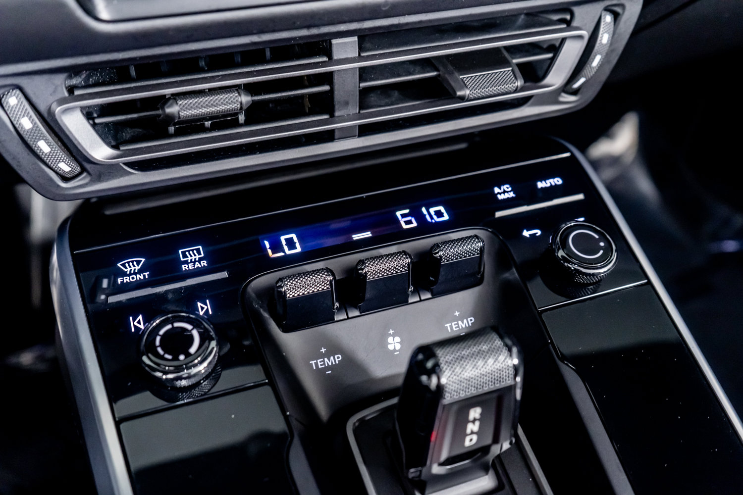 Used 2022 Porsche 911 Turbo image 47