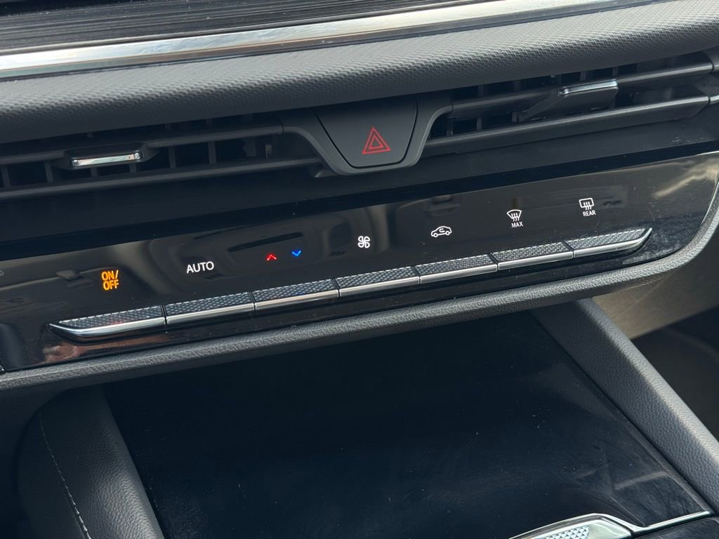 Used 2024 Buick Envision Preferred image 31