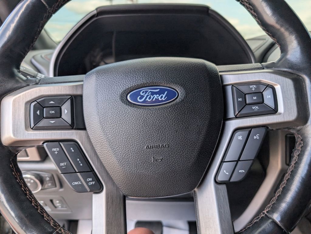 Used 2018 Ford F150 Platinum w/ Equipment Group 701A Luxury AWD/4WD image 26