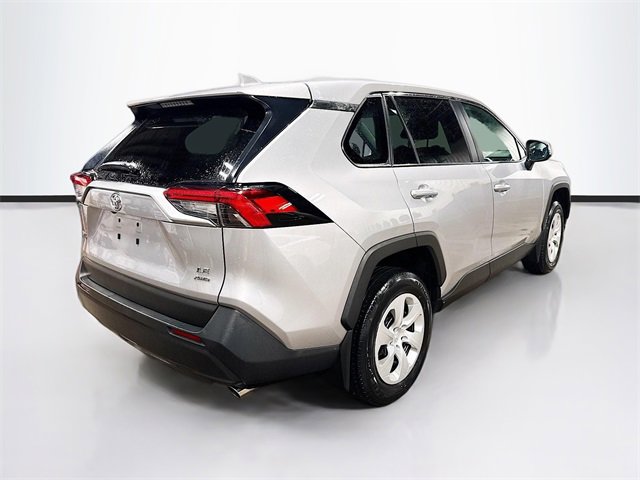 Used 2024 Toyota RAV4 LE image 7