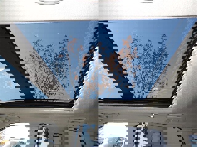 Used 2021 Nissan Rogue Platinum image 12