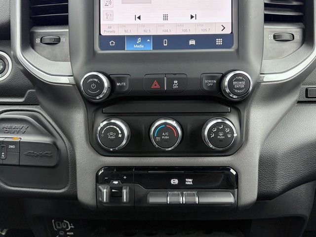 Used 2024 RAM 3500 Big Horn image 25