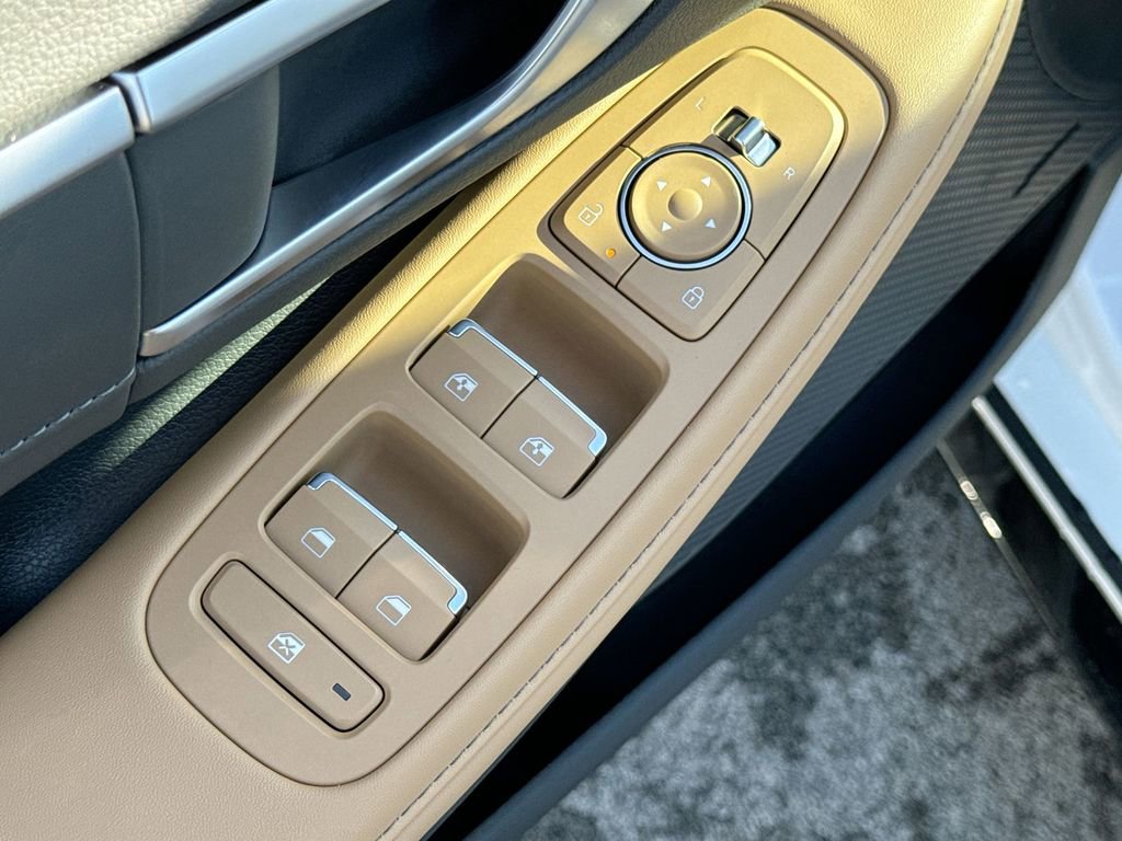 New 2025 Hyundai Sonata Limited FWD image 13