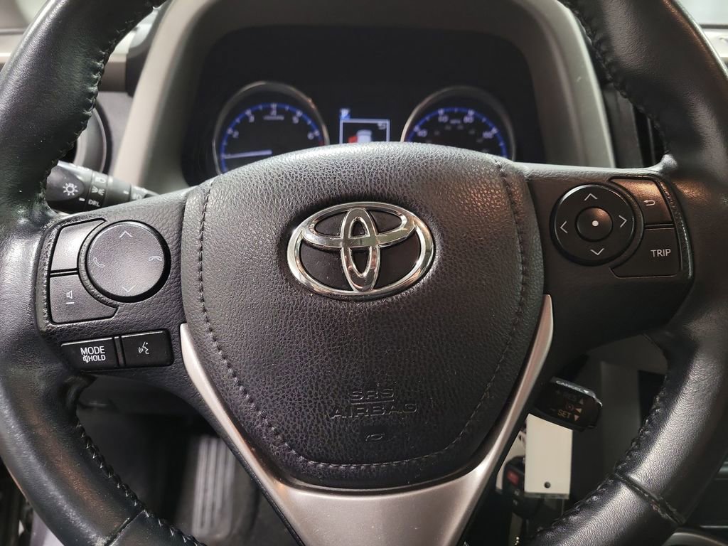 Used 2016 Toyota RAV4 XLE image 17