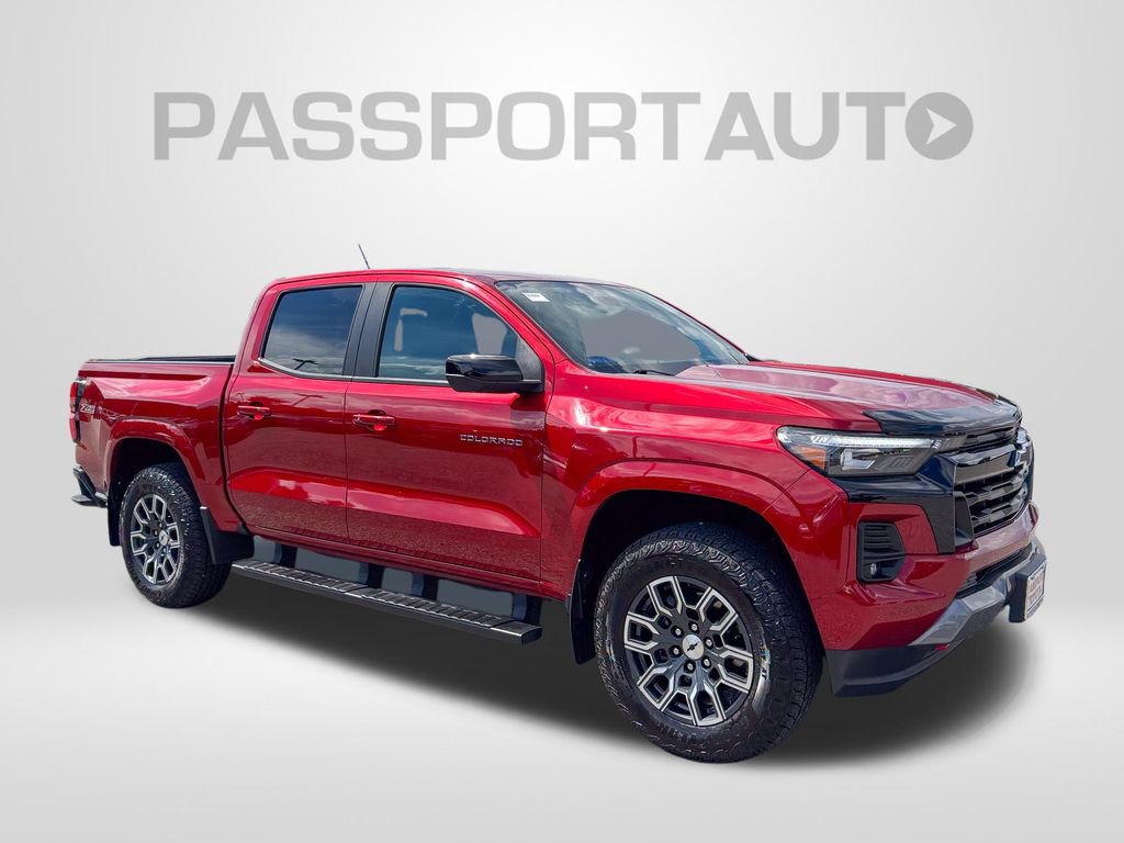 Used 2024 Chevrolet Colorado Z71 w/ Z71 Convenience Package 2 AWD/4WD image 15