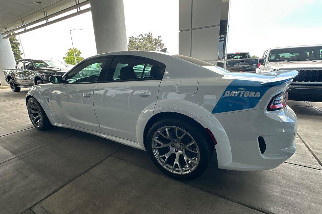 Used 2020 Dodge Charger SRT Hellcat w/ Navigation & Travel Group RWD image 7