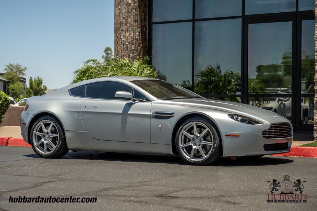 Used 2008 Aston Martin V8 Vantage Coupe RWD image 1