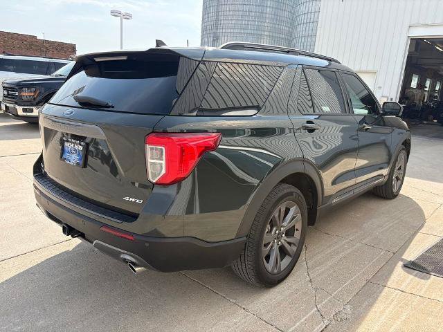 Certified 2024 Ford Explorer XLT w/ Equipment Group 202A AWD/4WD image 3