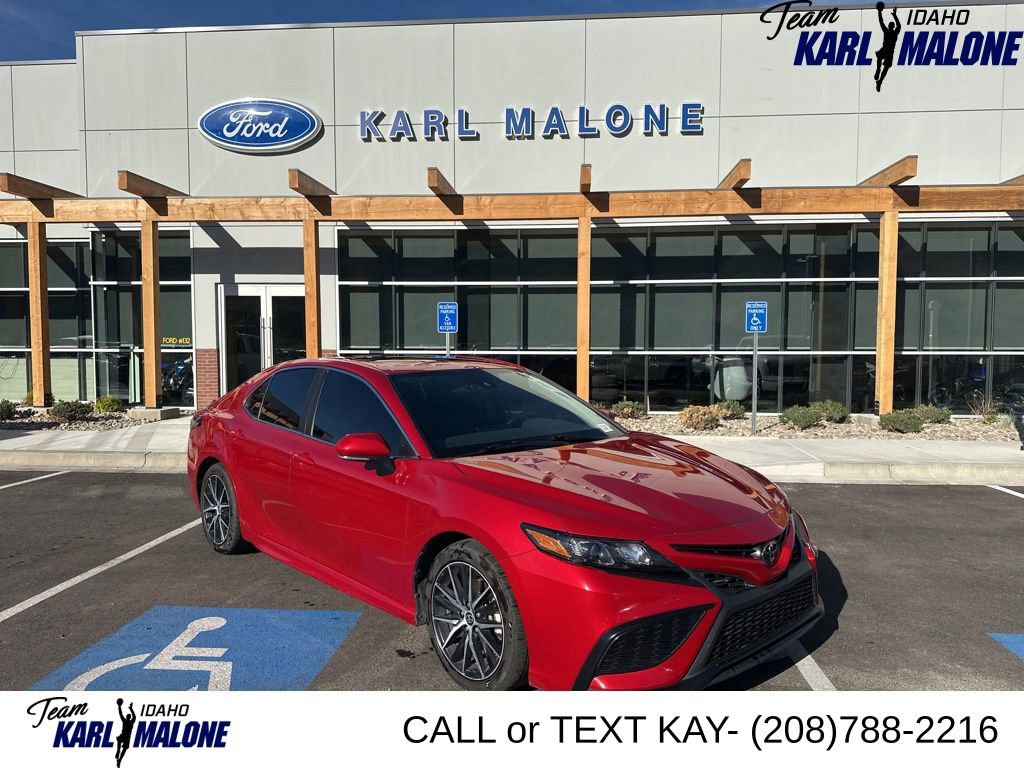 Used 2023 Toyota Camry SE