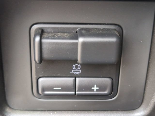 Certified 2023 GMC Canyon Elevation w/ Trailering Package RWD image 18