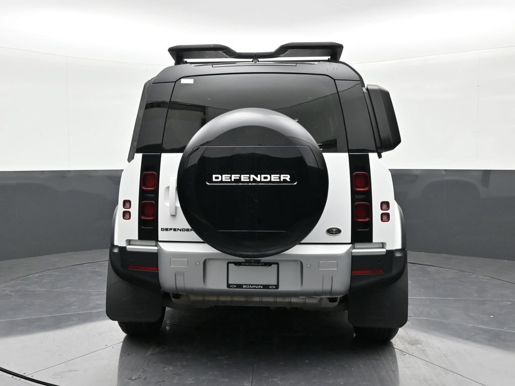 Used 2023 Land Rover Defender 110 S AWD/4WD image 2